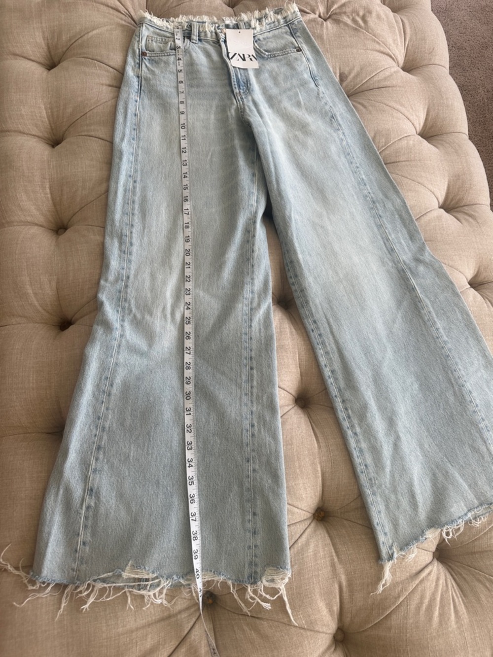 Zara Light Blue High-Rise Wide-Leg Frayed Jeans - Picture 4 of 8